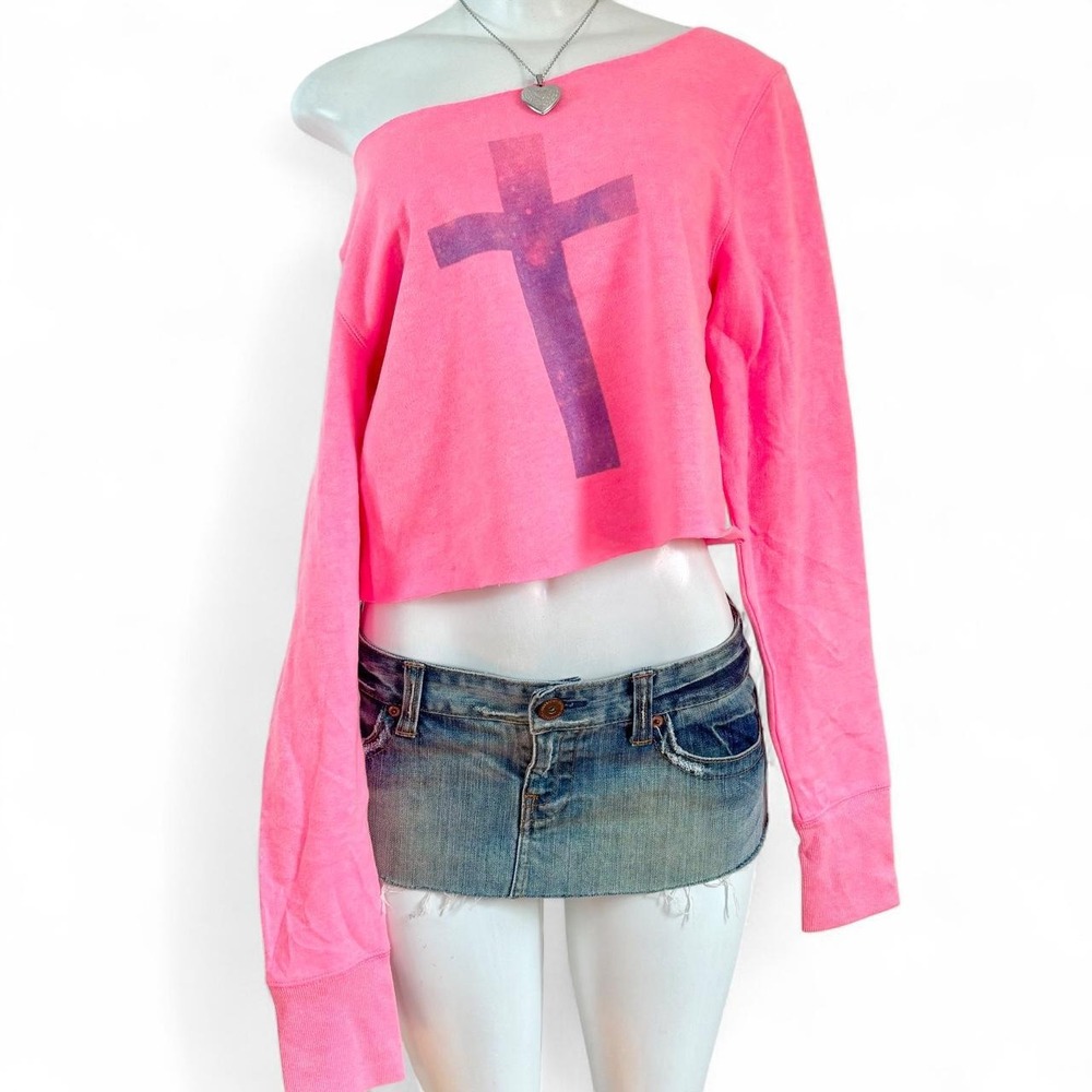 pink cross long sleeve top y2k 2000s indie sleaze emo grunge fitted cropped
